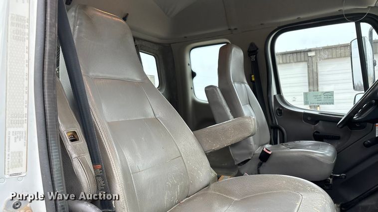 image for item ED2432 2012 Freightliner Business Class M2 digger derrick truck