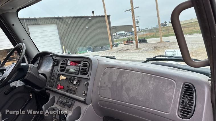 image for item ED2432 2012 Freightliner Business Class M2 digger derrick truck