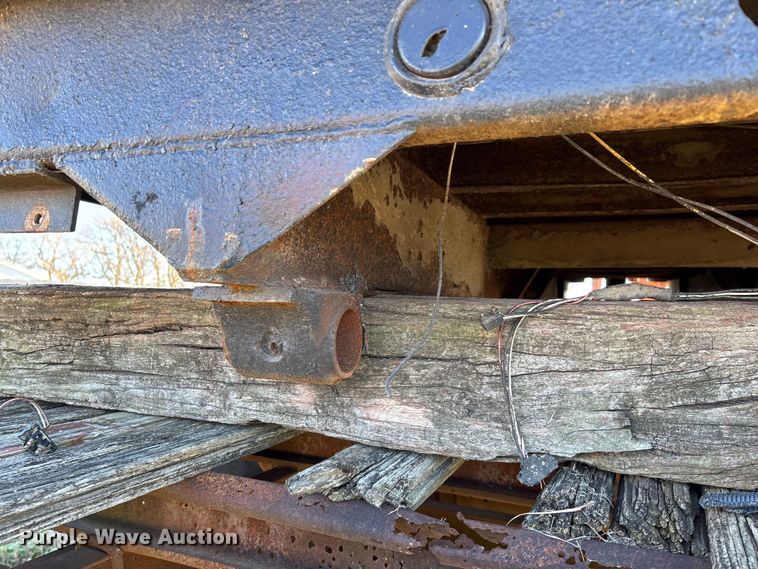 image for item ED2435 Dump truck bed