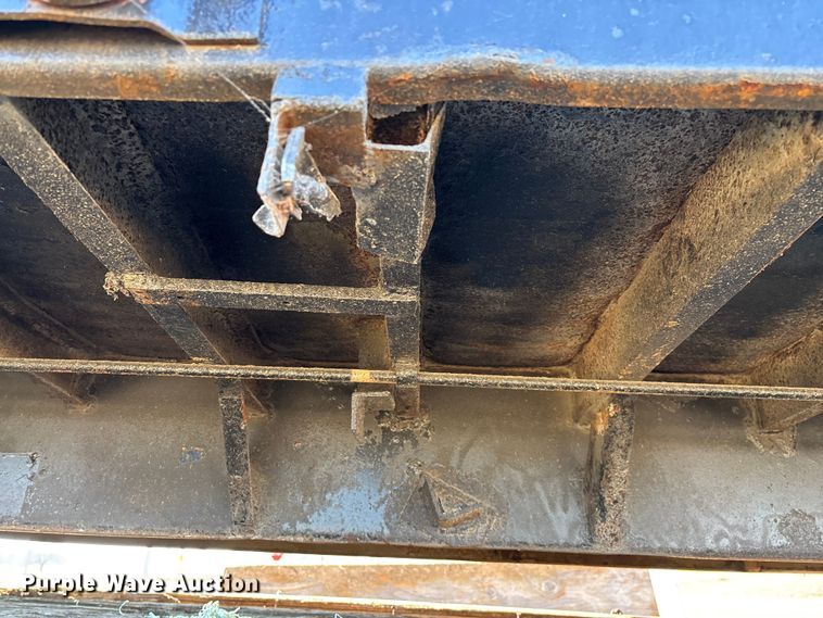 image for item ED2435 Dump truck bed