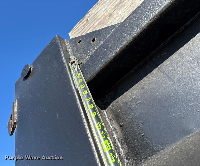 image for item ED2435 Dump truck bed