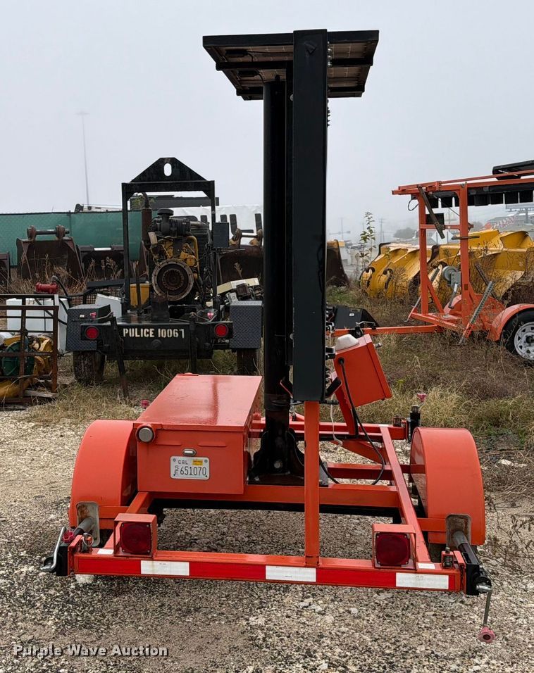 image for item ED5041 2017 Hi-Way Safety message board trailer