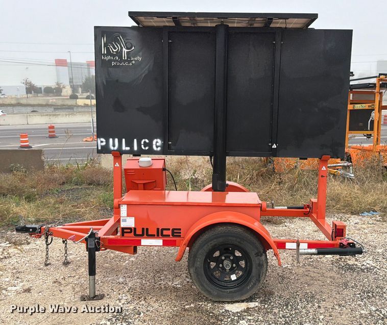 image for item ED5041 2017 Hi-Way Safety message board trailer