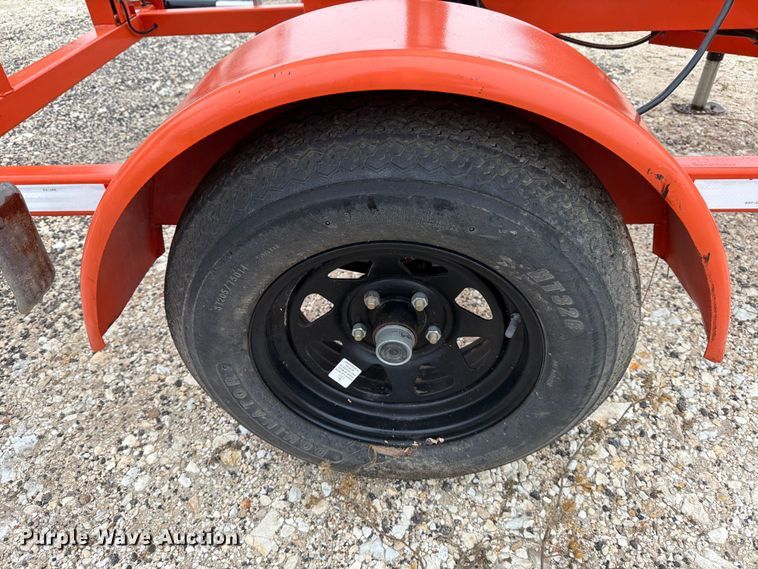 image for item ED5041 2017 Hi-Way Safety message board trailer