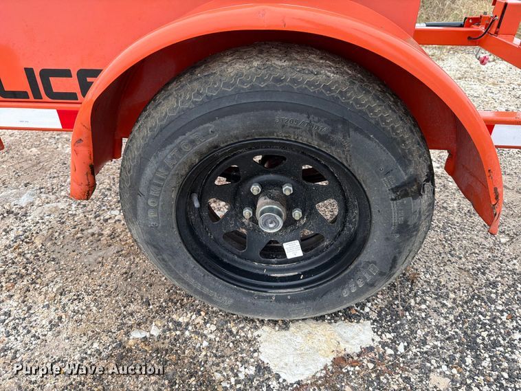 image for item ED5041 2017 Hi-Way Safety message board trailer