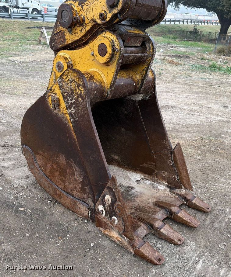 image for item ED5044 2015 Caterpillar 323F L excavator