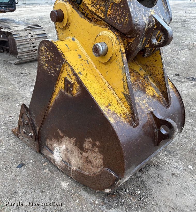 image for item ED5044 2015 Caterpillar 323F L excavator