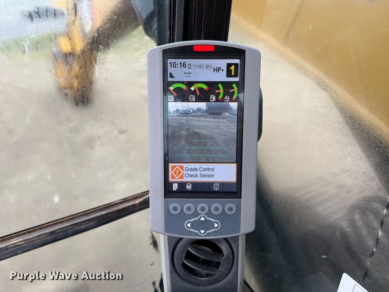 image for item ED5044 2015 Caterpillar 323F L excavator