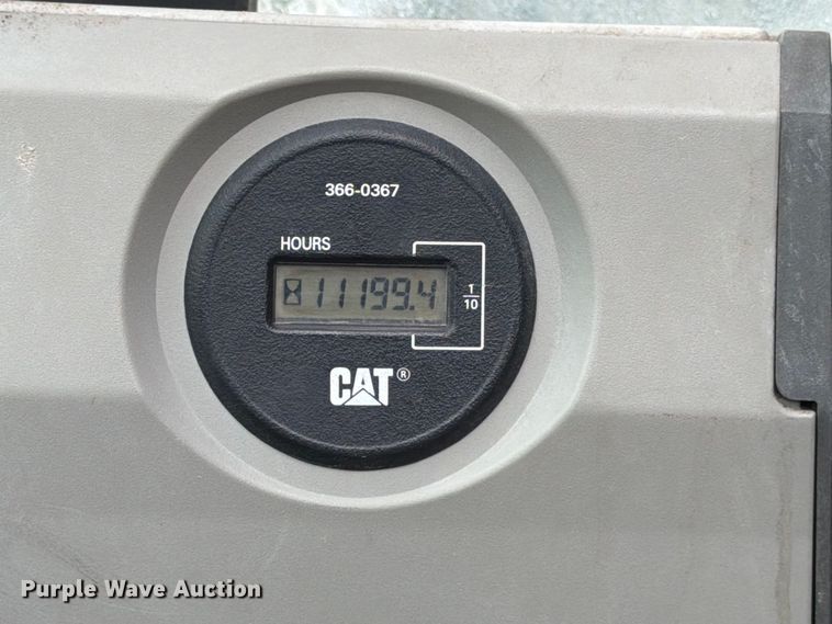 image for item ED5044 2015 Caterpillar 323F L excavator