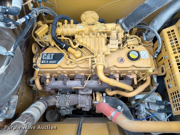 image for item ED5044 2015 Caterpillar 323F L excavator