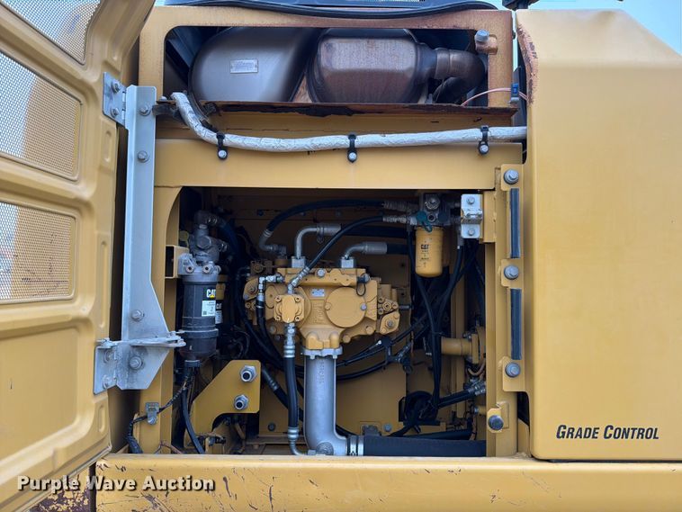 image for item ED5044 2015 Caterpillar 323F L excavator