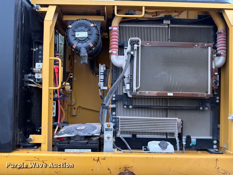 image for item ED5044 2015 Caterpillar 323F L excavator