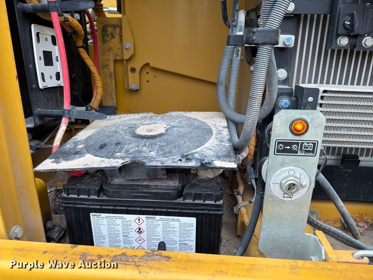 image for item ED5044 2015 Caterpillar 323F L excavator