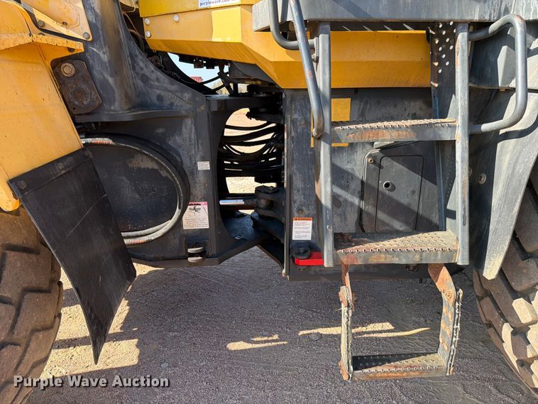 image for item ED5982 2004 Komatsu WA400-5L wheel loader