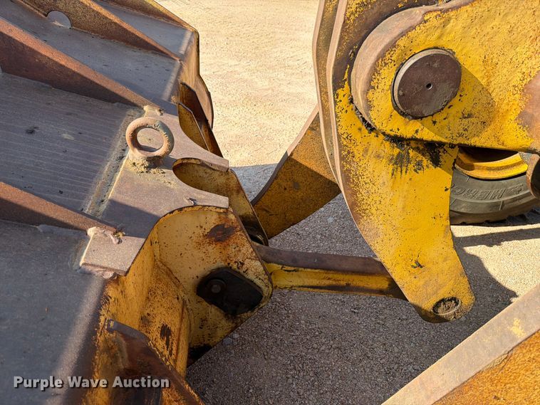 image for item ED5982 2004 Komatsu WA400-5L wheel loader