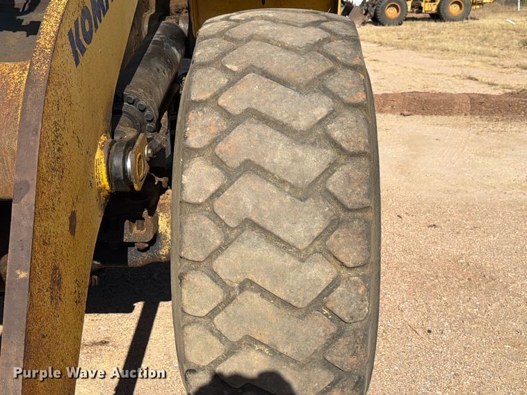 image for item ED5982 2004 Komatsu WA400-5L wheel loader