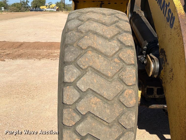 image for item ED5982 2004 Komatsu WA400-5L wheel loader