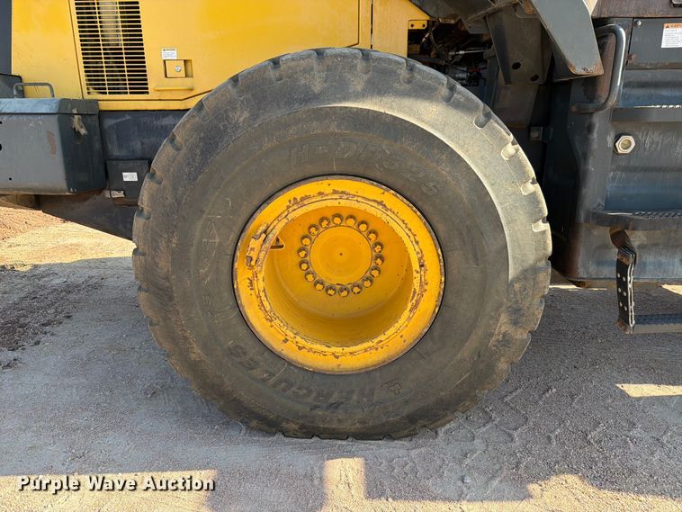 image for item ED5982 2004 Komatsu WA400-5L wheel loader