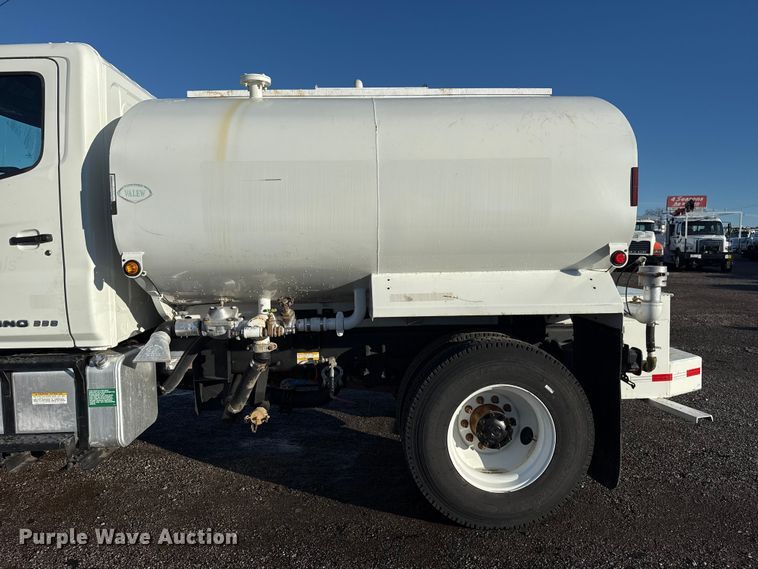 image for item EG1790 2018 Hino 338 tank truck