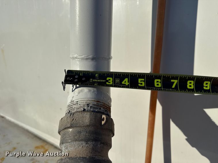 image for item EG1790 2018 Hino 338 tank truck