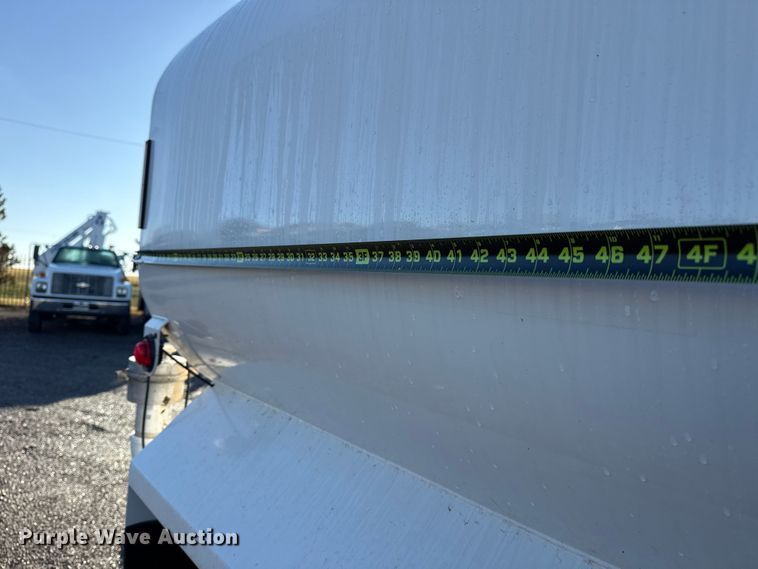 image for item EG1790 2018 Hino 338 tank truck