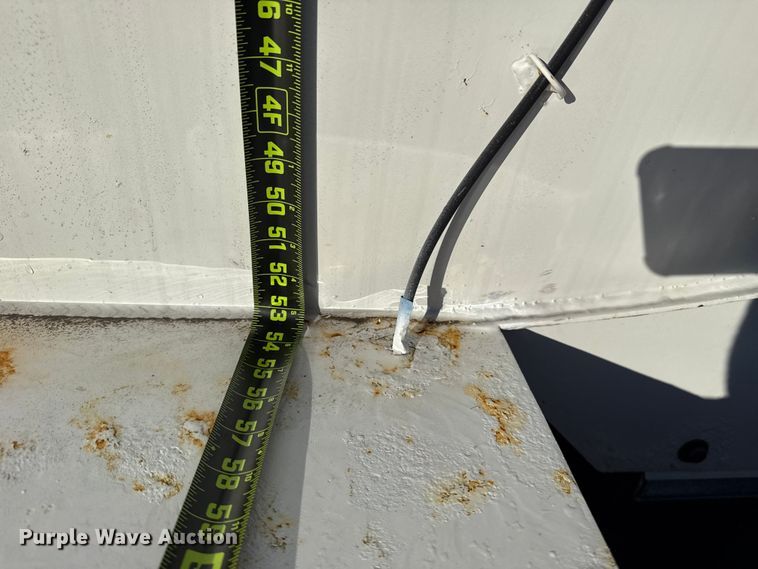 image for item EG1790 2018 Hino 338 tank truck