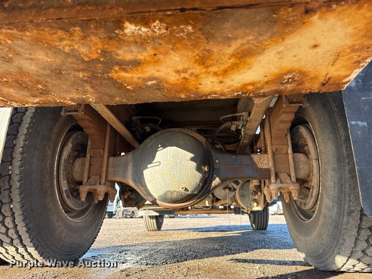 image for item EG1790 2018 Hino 338 tank truck