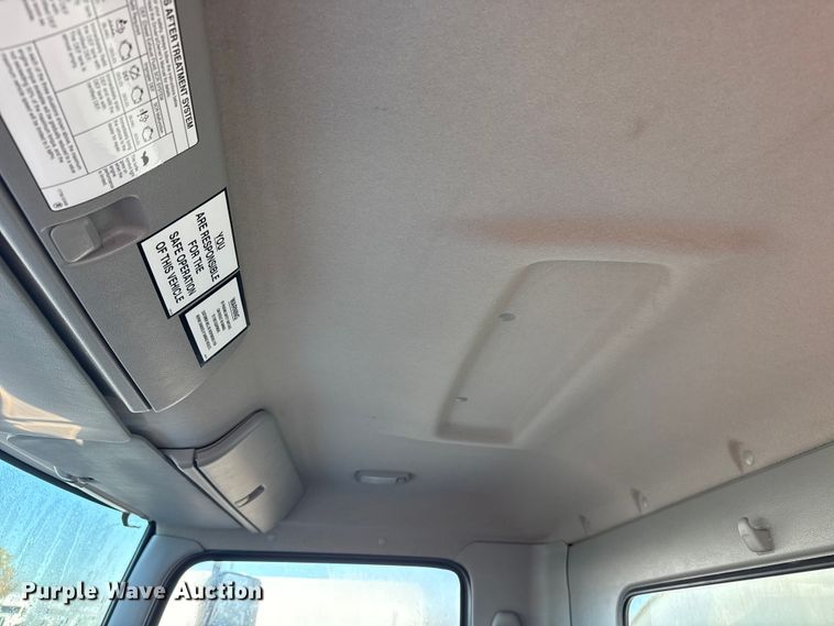 image for item EG1790 2018 Hino 338 tank truck