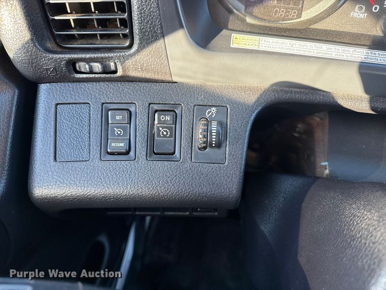 image for item EG1790 2018 Hino 338 tank truck