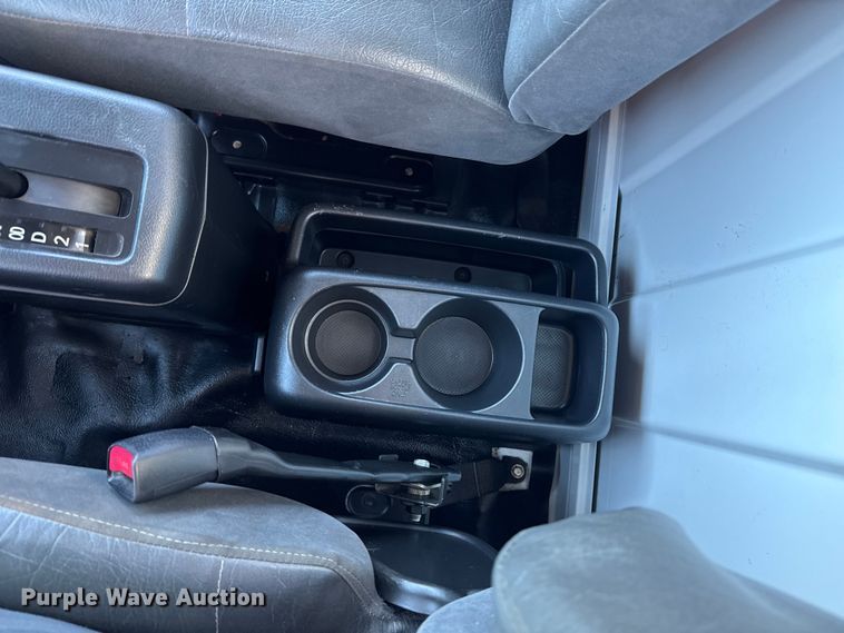 image for item EG1790 2018 Hino 338 tank truck