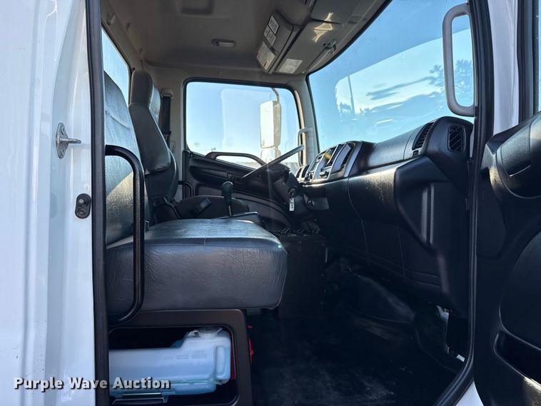 image for item EG1790 2018 Hino 338 tank truck