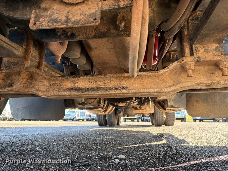 image for item EG1792 2012 Mack CHU613 flatbed truck