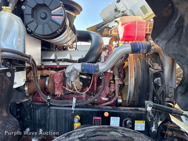 image for item EG1792 2012 Mack CHU613 flatbed truck