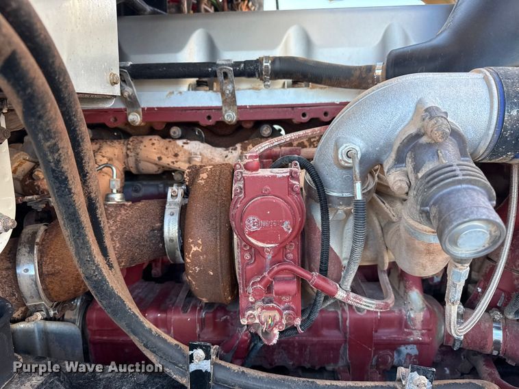 image for item EG1792 2012 Mack CHU613 flatbed truck