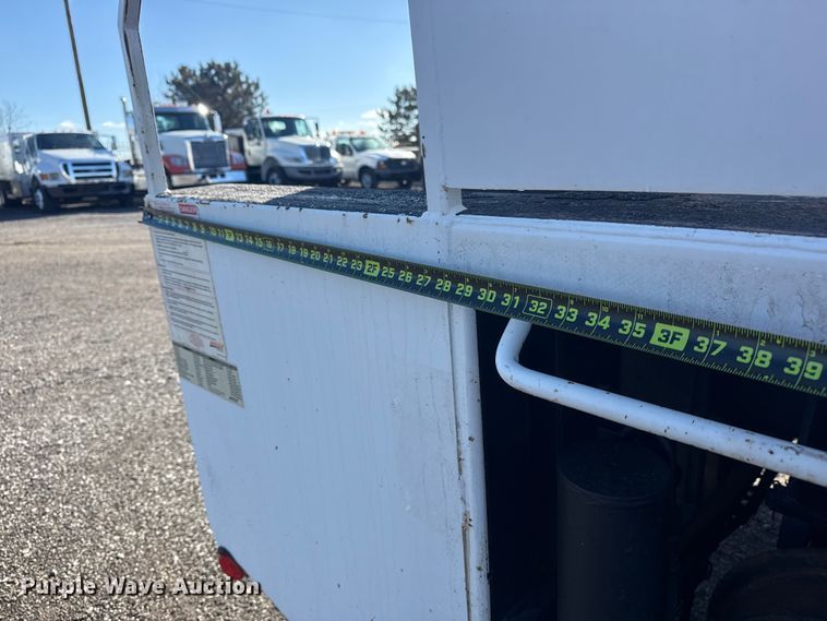 image for item EG1794 2010 Freightliner Business Class M2 crane truck