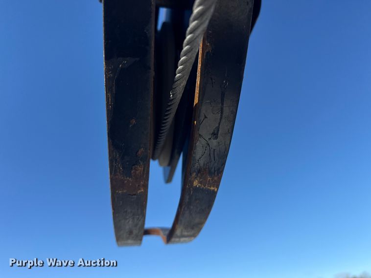 image for item EG1794 2010 Freightliner Business Class M2 crane truck