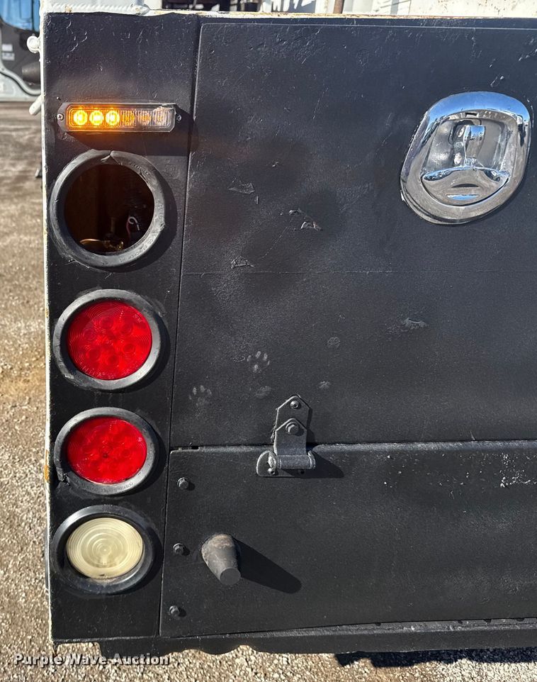 image for item EG1794 2010 Freightliner Business Class M2 crane truck