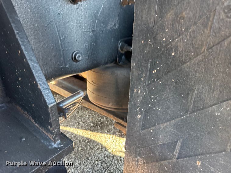 image for item EG1794 2010 Freightliner Business Class M2 crane truck