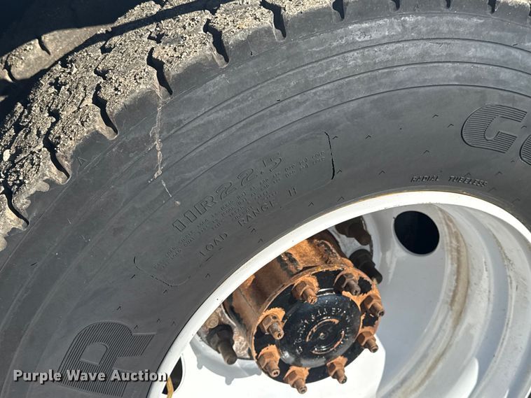 image for item EG1794 2010 Freightliner Business Class M2 crane truck