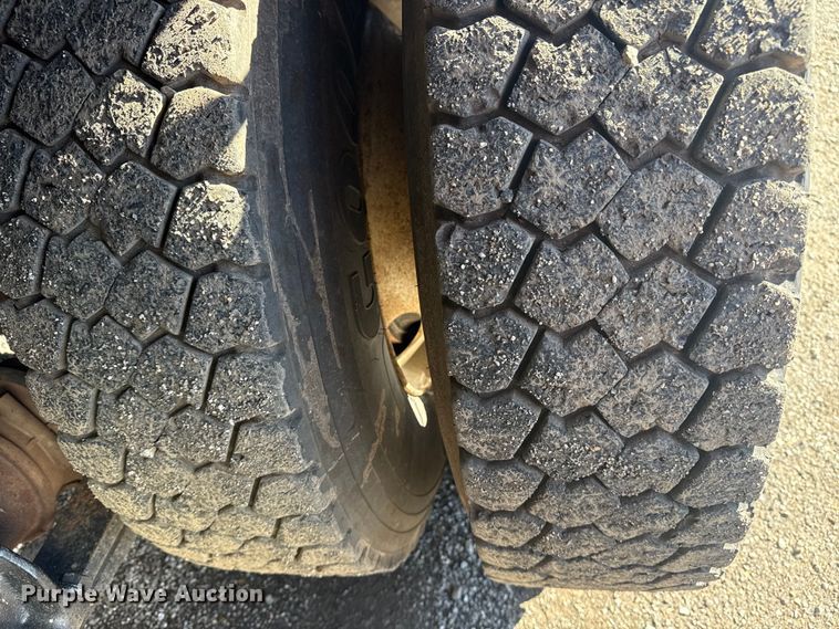 image for item EG1794 2010 Freightliner Business Class M2 crane truck