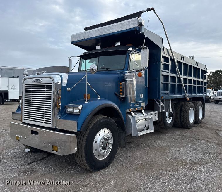image for item EG1806 2000 Freightliner Classic dump truck