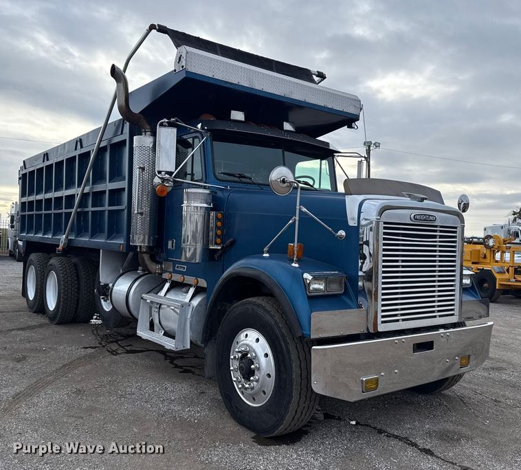 image for item EG1806 2000 Freightliner Classic dump truck