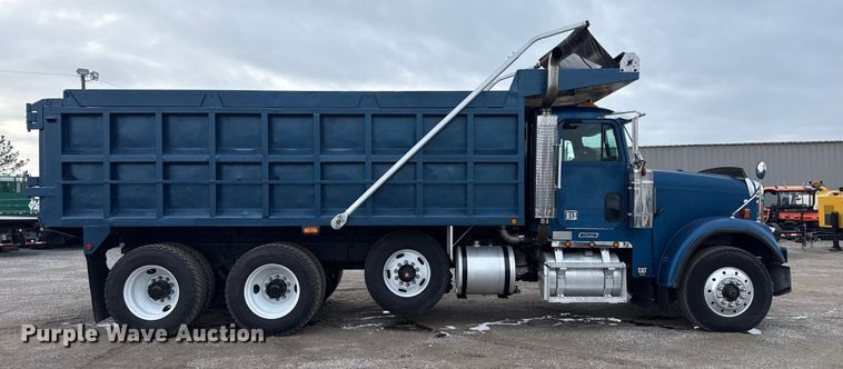 image for item EG1806 2000 Freightliner Classic dump truck