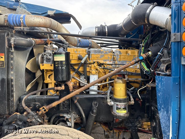 image for item EG1806 2000 Freightliner Classic dump truck