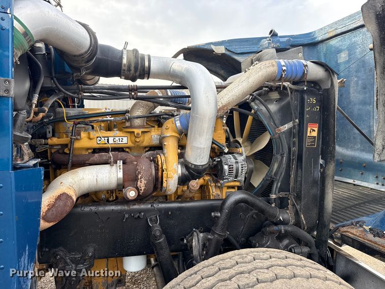 image for item EG1806 2000 Freightliner Classic dump truck