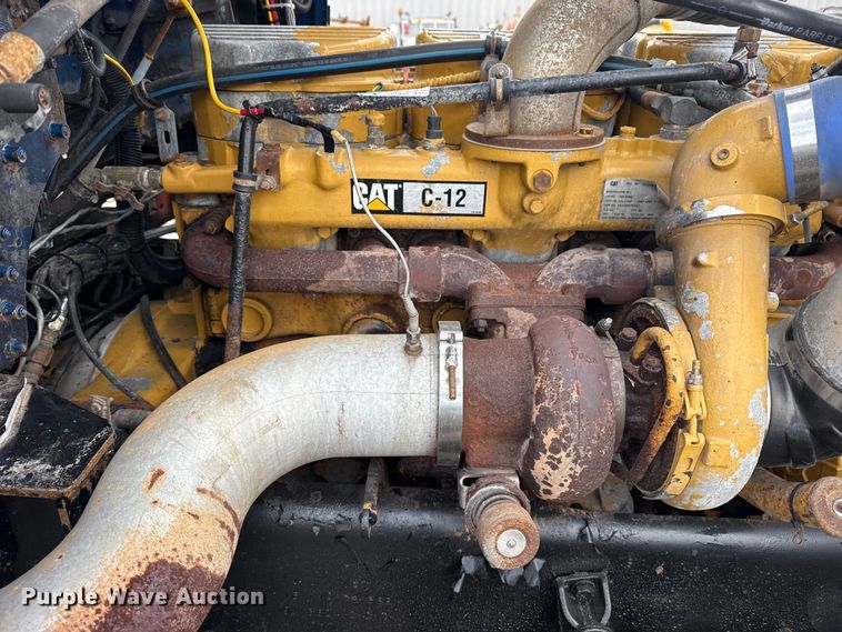 image for item EG1806 2000 Freightliner Classic dump truck