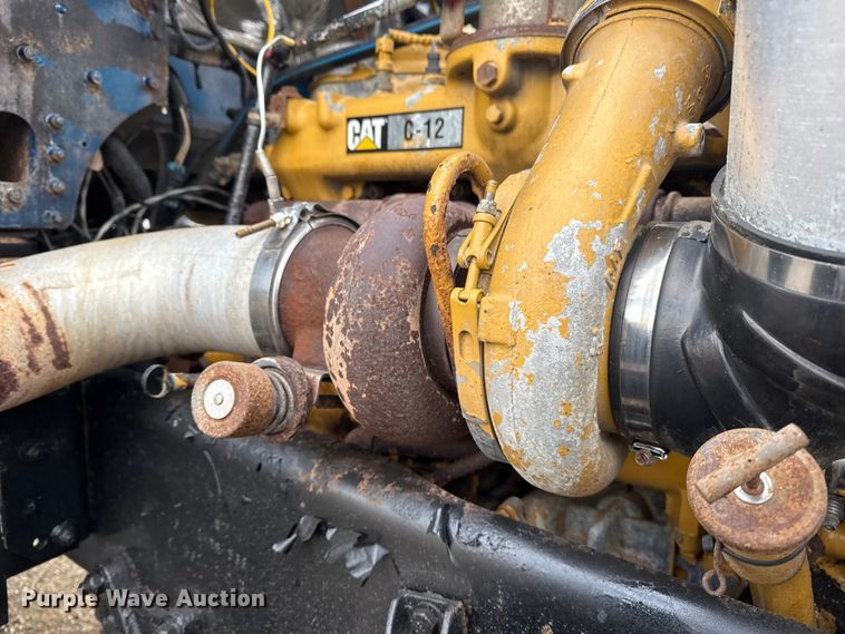 image for item EG1806 2000 Freightliner Classic dump truck