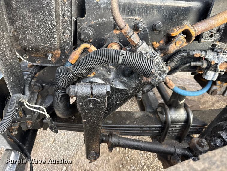 image for item EG1806 2000 Freightliner Classic dump truck