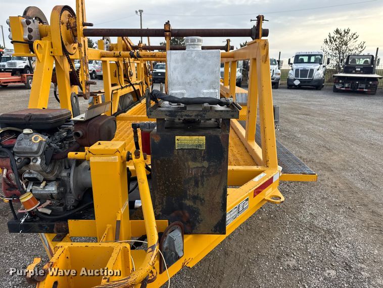 image for item EG1808 2001 TSE International RC572X48-3 reel trailer