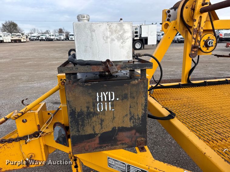 image for item EG1808 2001 TSE International RC572X48-3 reel trailer